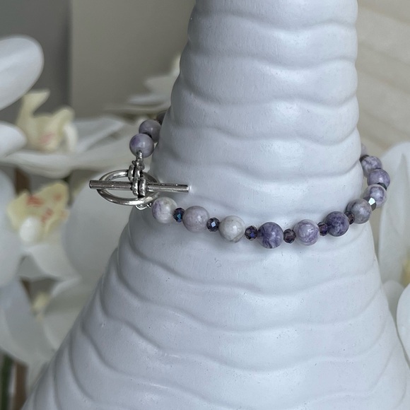 Purple Howlite Bracelet - Picture 4 of 10